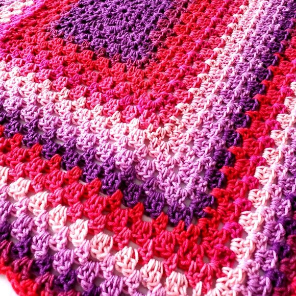 Crochet BABY BLANKET AFGHAN GRANNY SQUARE 29"x 29" PINK RED LILAC MAROON NEW - Picture 7 of 7